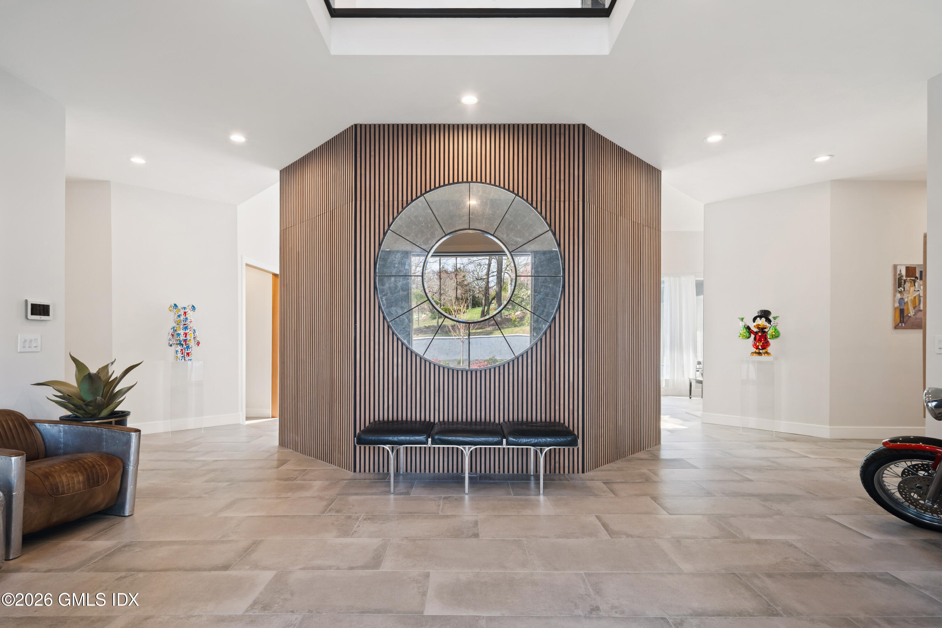 294 East Middle Patent Road Greenwich, CT 06831 - Photo 3 of 39 3