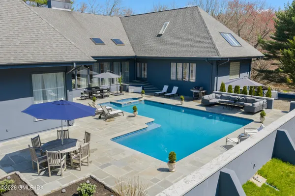 $3,950,000 | 294 East Middle Patent Road, Greenwich, CT 06831