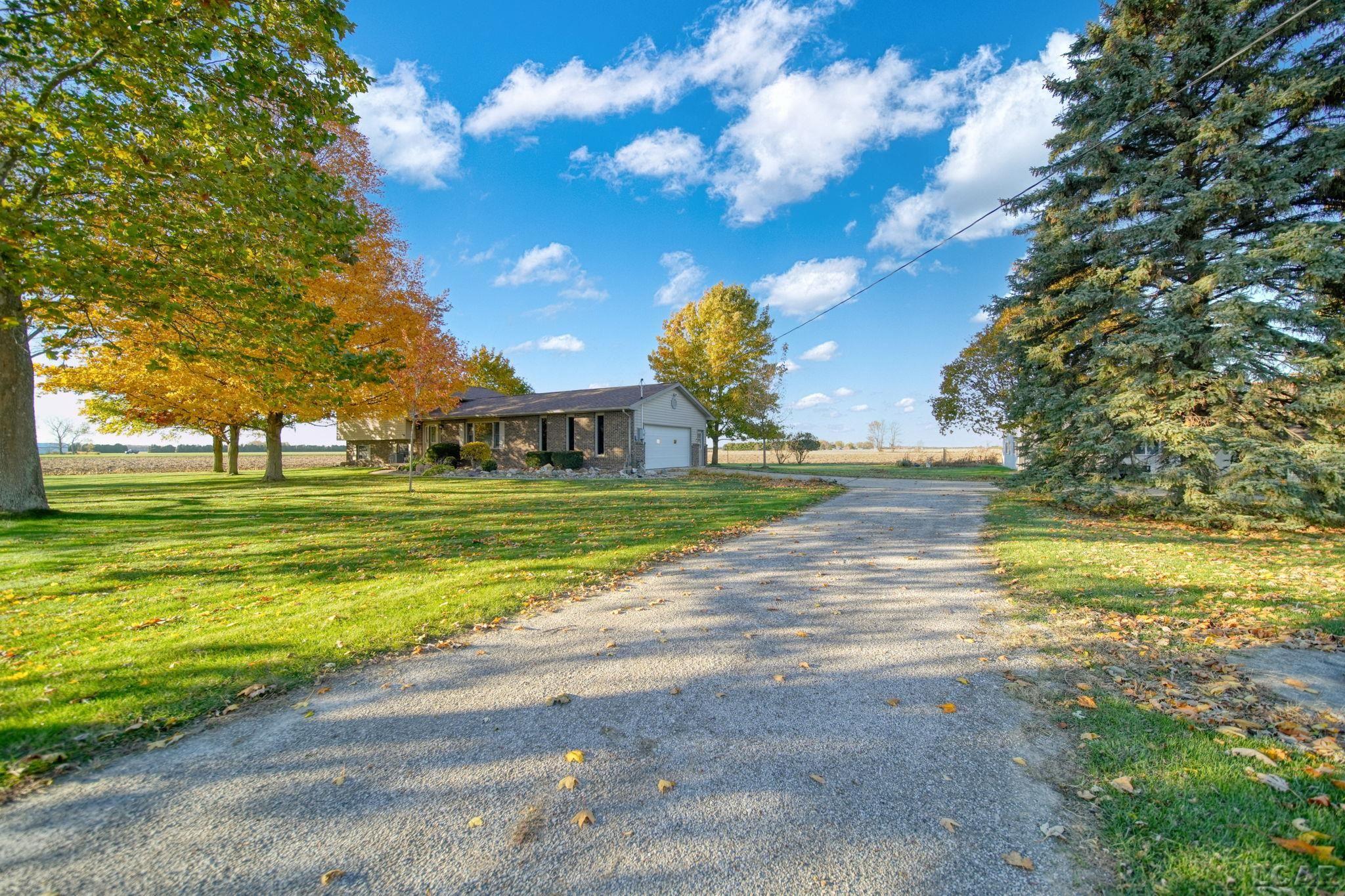10100 Rouget Road Blissfield, MI 49228 - Photo 3 of 41 50193589-005db611-d064-40aa-8c43-d10e283934c3.JPG