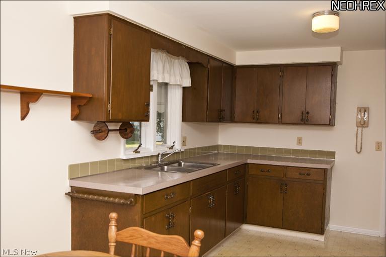 6818 Murray Ridge Road Elyria, OH 44035 - Photo 19 of 23 Gallery Image 19