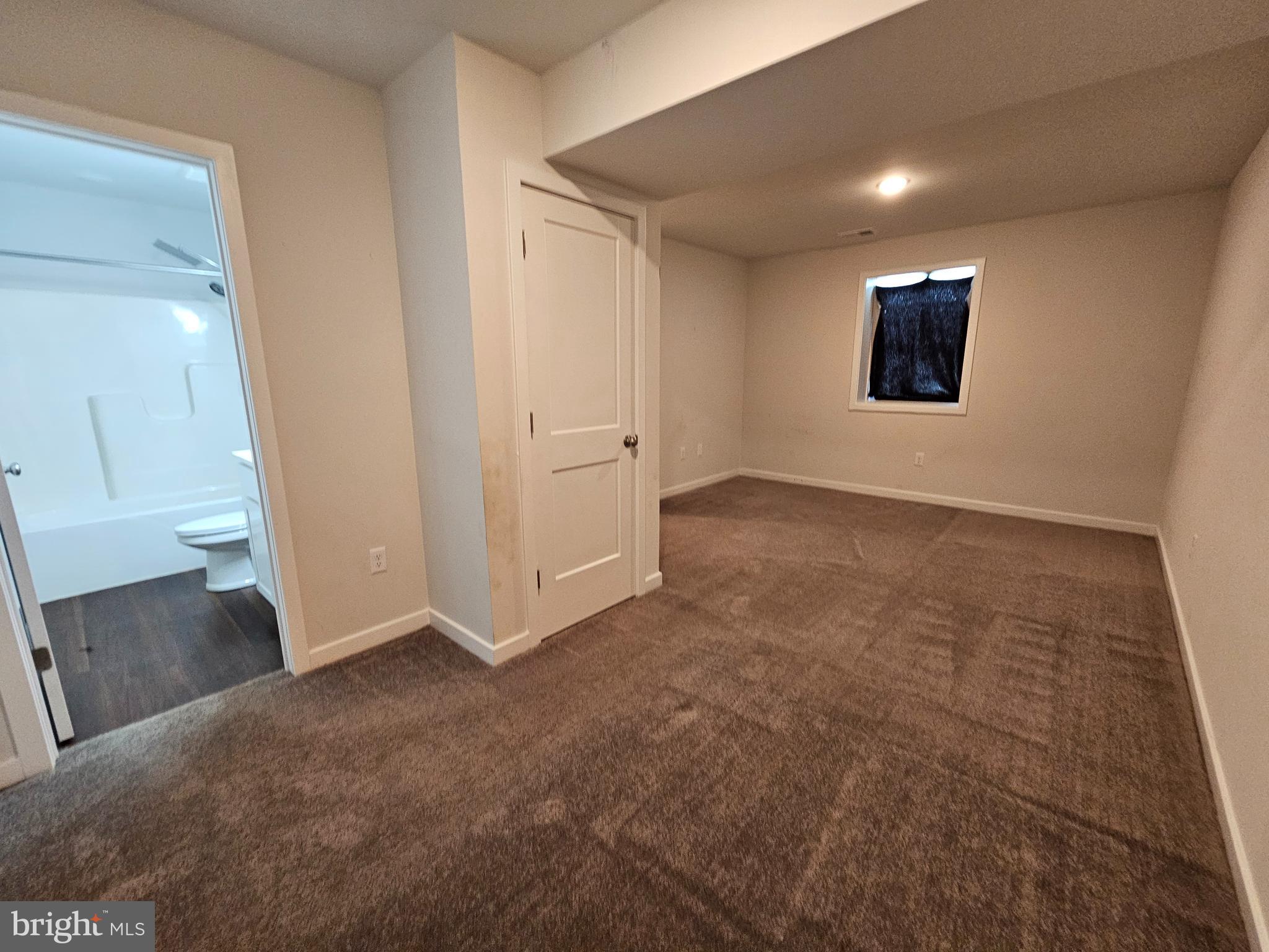 47 Bobbi Court Berkeley Springs, WV 25411 - Photo 20 of 22 an empty room with windows
