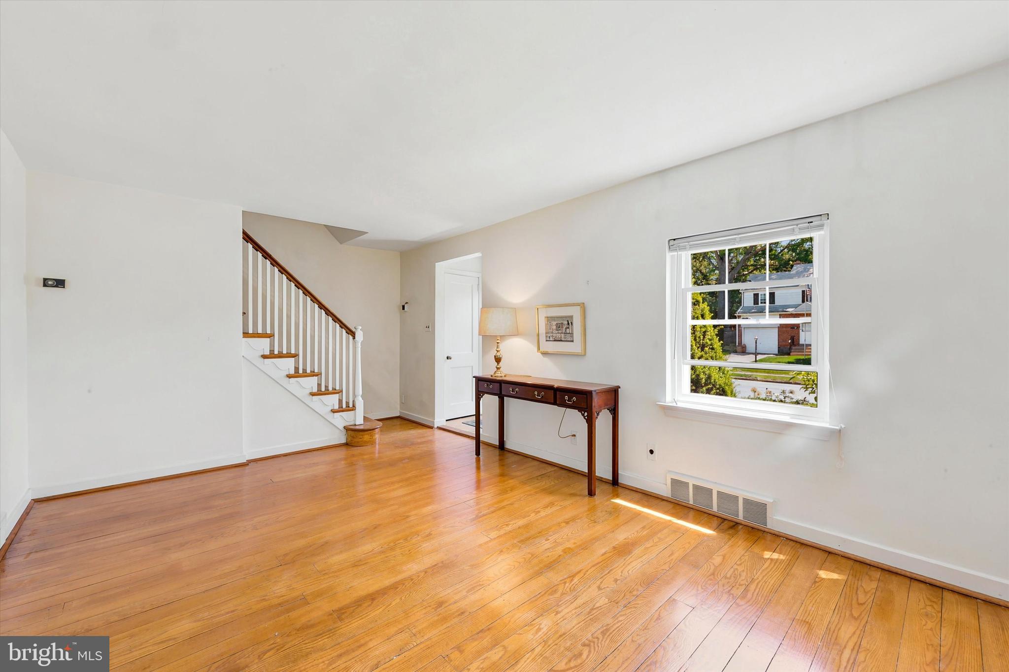 114 Rambling Way Springfield, PA 19064 - Photo 11 of 43 Living Room with Beautiful Hardwood Flooring