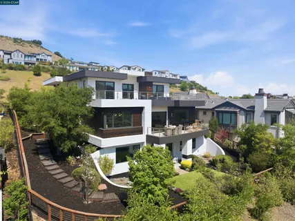 $4,195,000 | 11 Bigleaf Road, Orinda, CA 94563