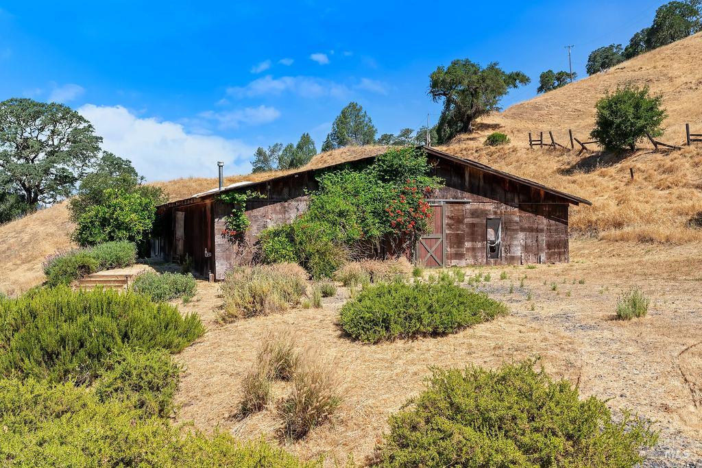 31000 Pine Mountain Road Cloverdale, CA 95425 - Photo 64 of 82 2,800± sq ft of space, flexibility, and future possibilities.