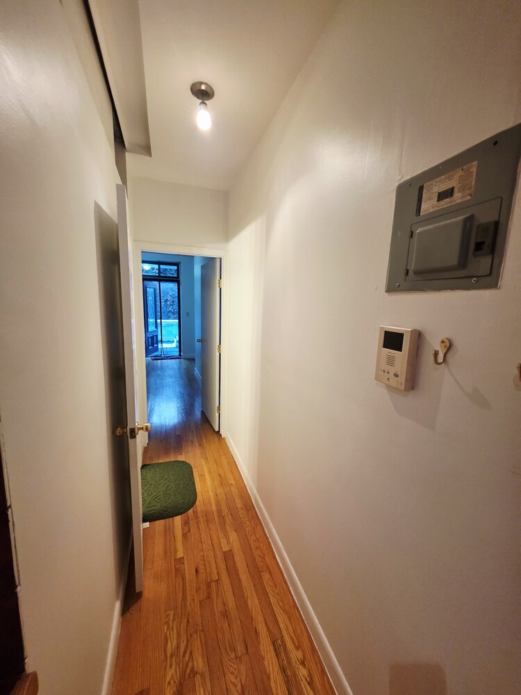 340 Atlantic Avenue, Unit 2L Brooklyn, NY 11201 - Photo 6 of 12 a view of a livingroom with wooden floor
