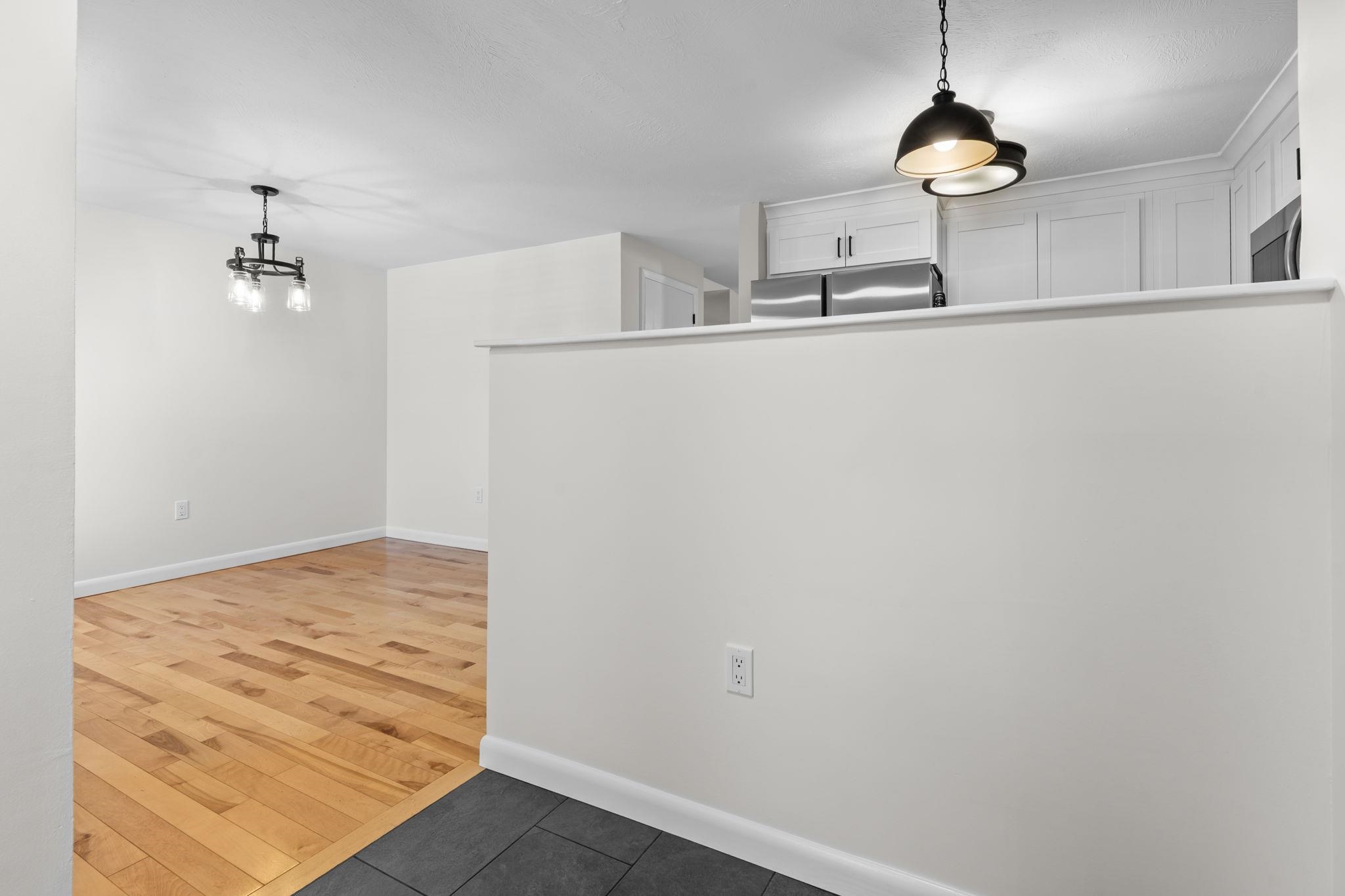 2 Rockingham Court Bedford, NH 03110 - Photo 12 of 56