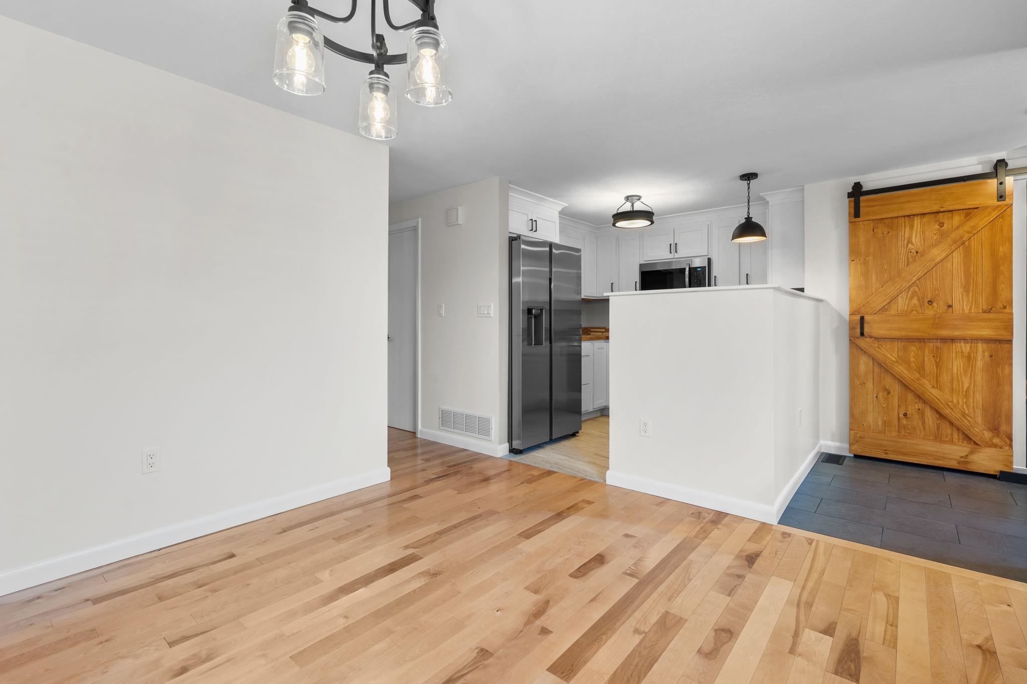 2 Rockingham Court Bedford, NH 03110 - Photo 14 of 56