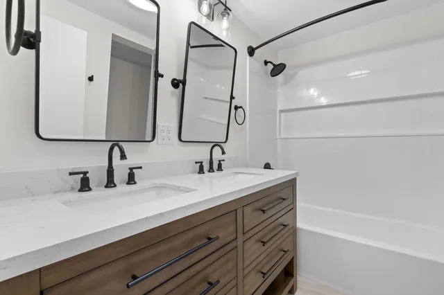 $4,600 | 2 Rockingham Court, Bedford, NH 03110