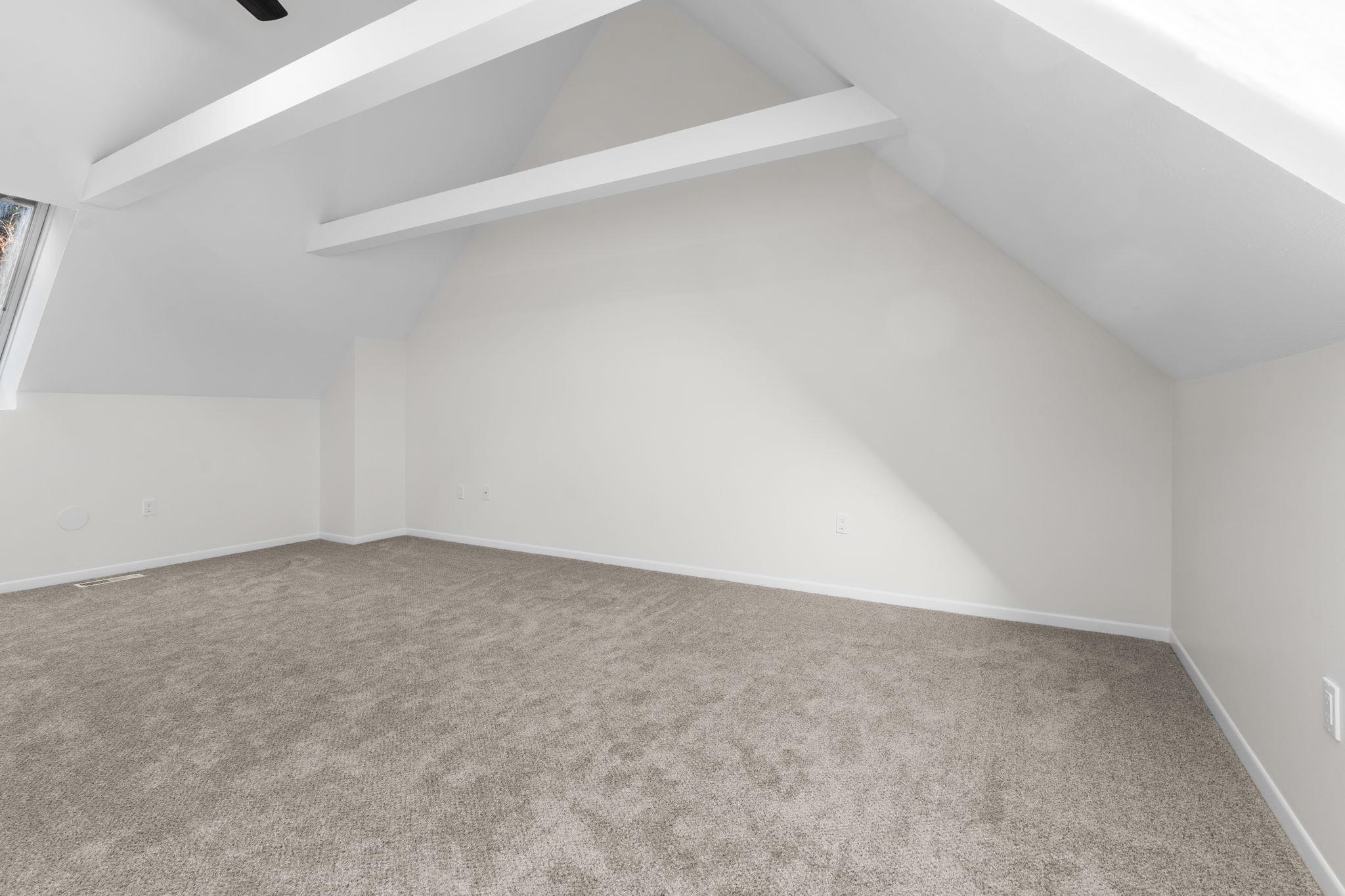 2 Rockingham Court Bedford, NH 03110 - Photo 36 of 56