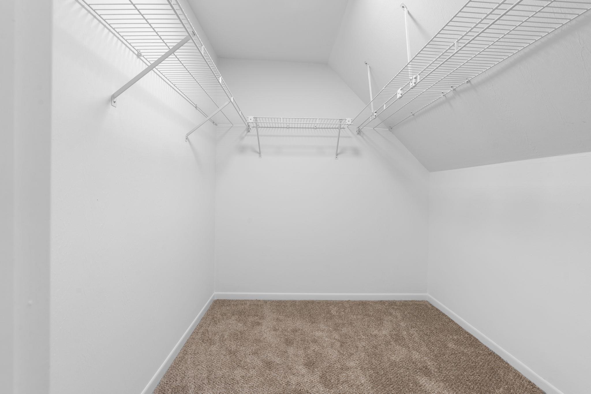 2 Rockingham Court Bedford, NH 03110 - Photo 39 of 56