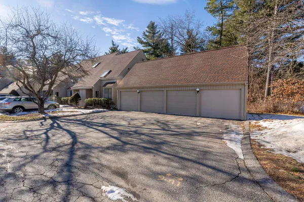 $4,600 | 2 Rockingham Court, Bedford, NH 03110