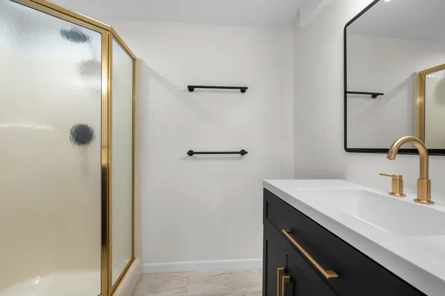 $4,600 | 2 Rockingham Court, Bedford, NH 03110