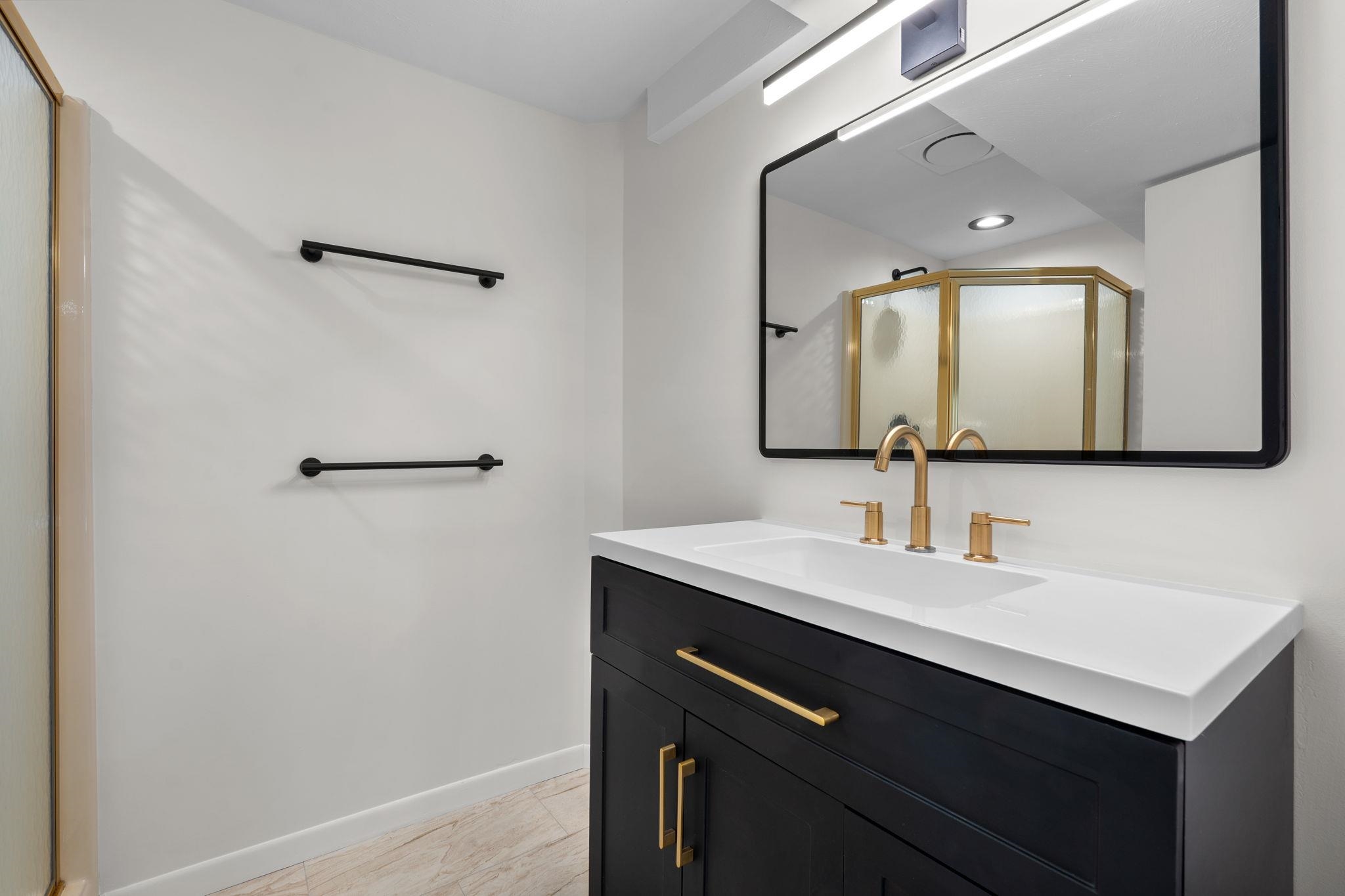 2 Rockingham Court Bedford, NH 03110 - Photo 45 of 56