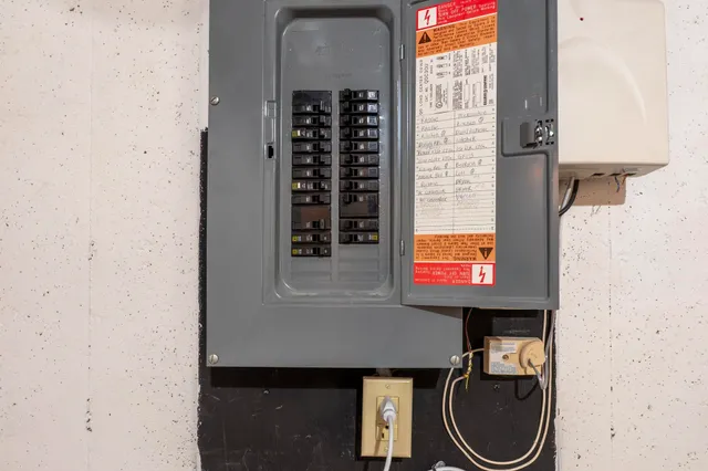 $4,600 | 2 Rockingham Court, Bedford, NH 03110