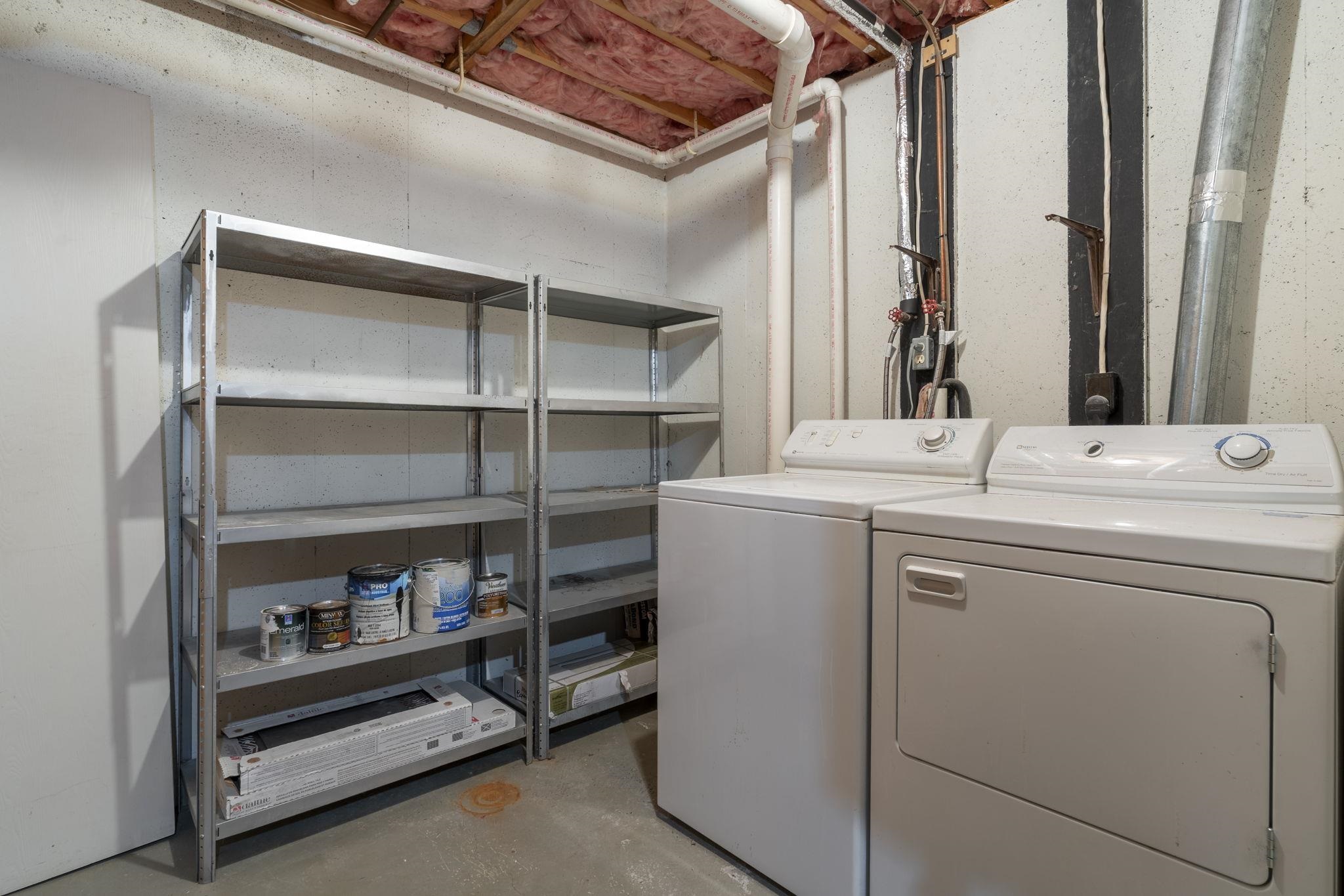 2 Rockingham Court Bedford, NH 03110 - Photo 49 of 56