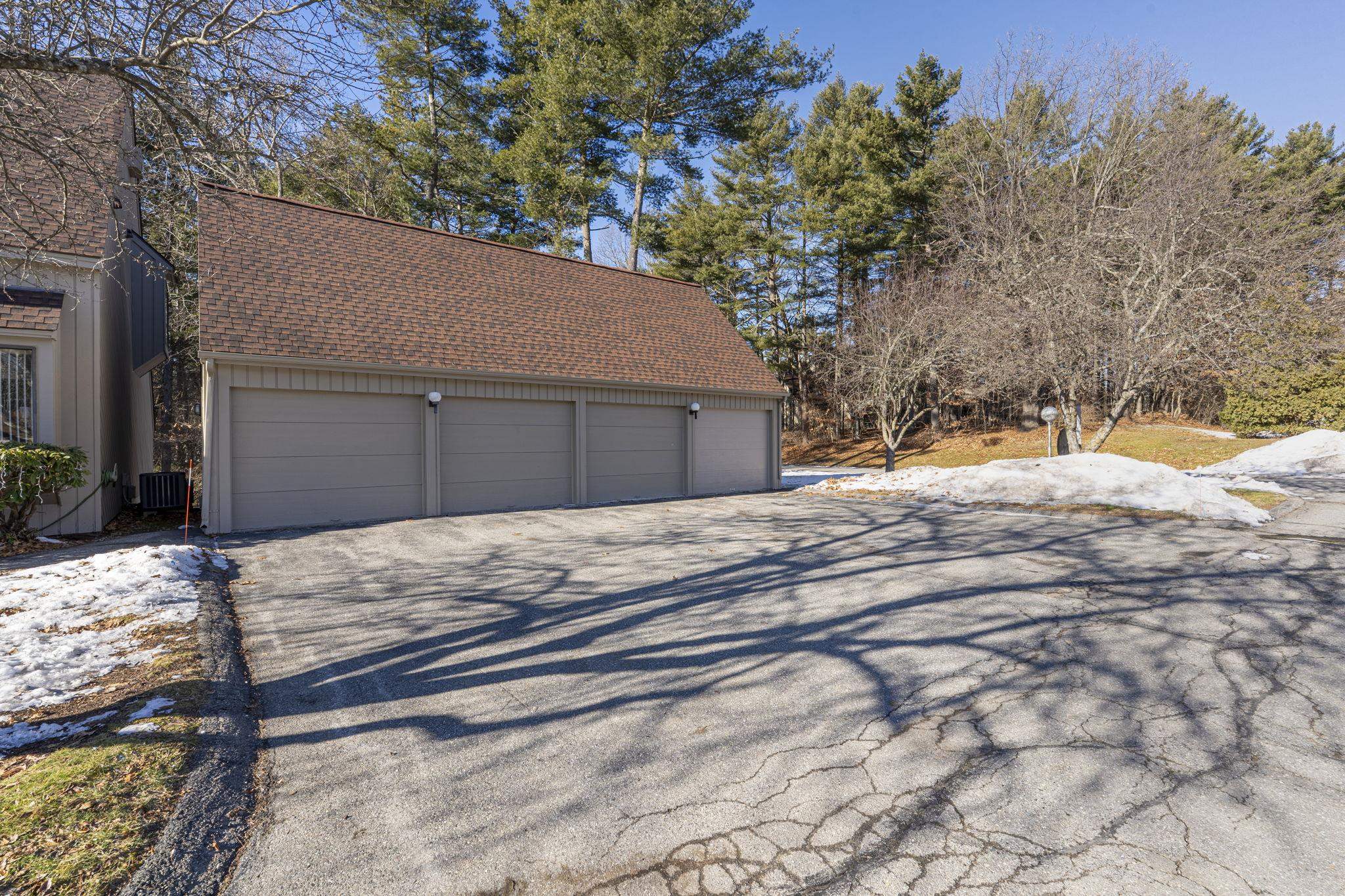 2 Rockingham Court Bedford, NH 03110 - Photo 5 of 56