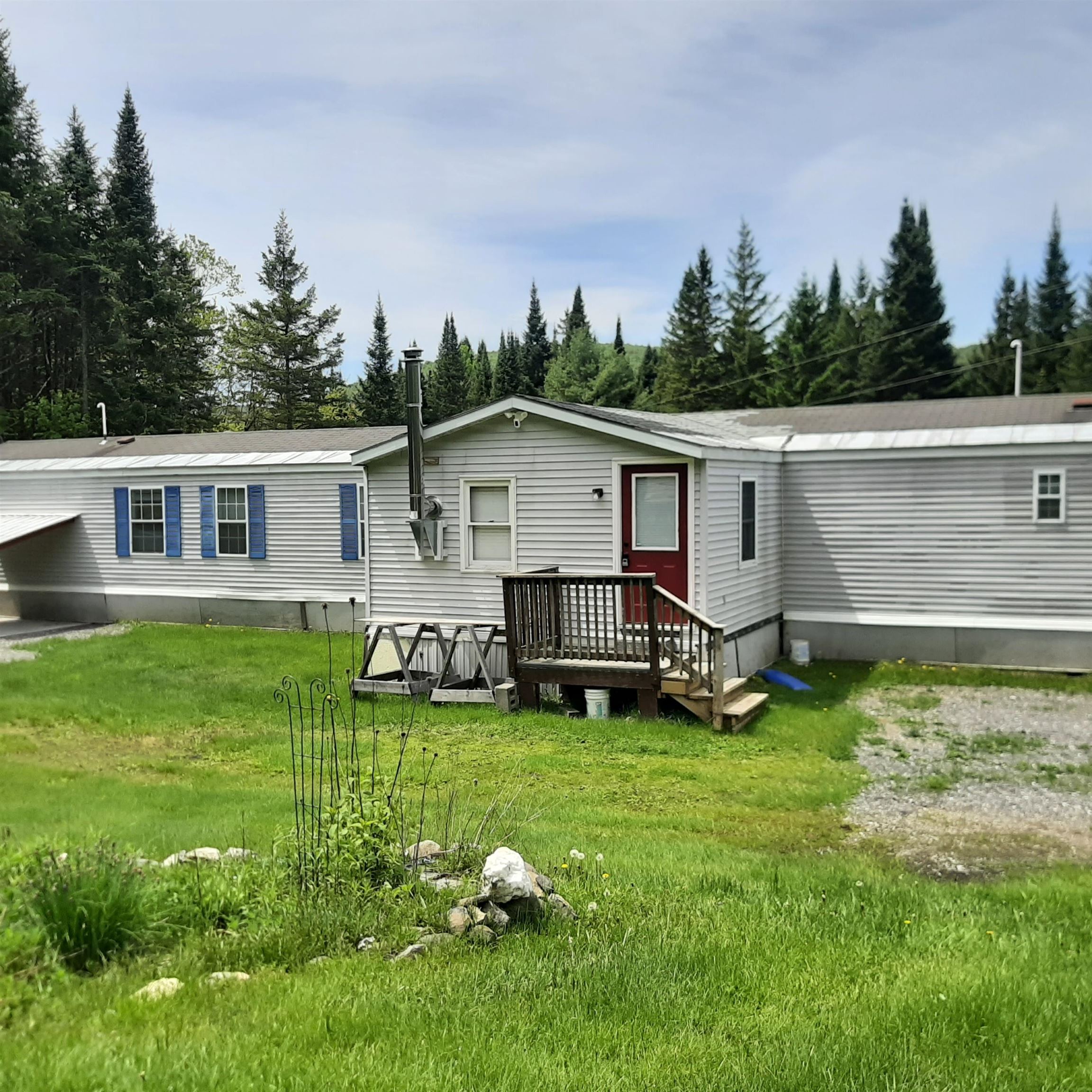 176 Indian Stream Road Pittsburg, NH 03592 - Photo 2 of 23