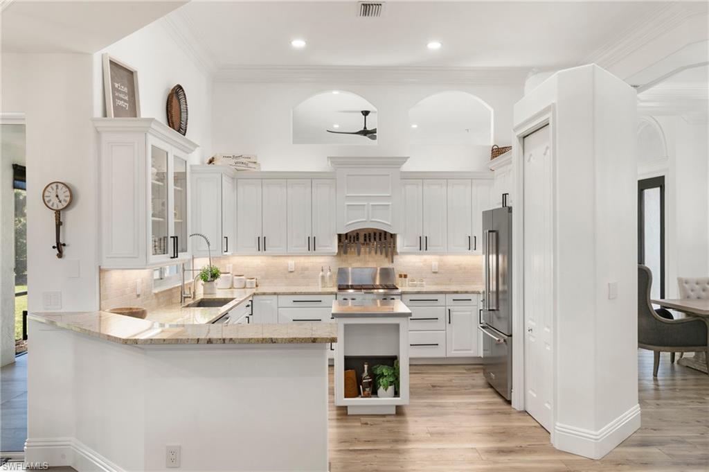241 13th Street Southwest Naples, FL 34117 - Photo 16 of 50 Gallery Image 16