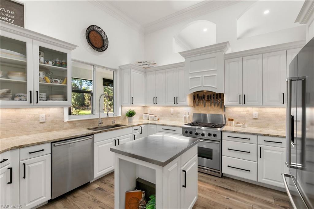 241 13th Street Southwest Naples, FL 34117 - Photo 18 of 50 Gallery Image 18