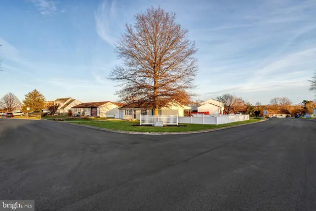 $285,000 | 3330 East Pheasant Drive, Dover, PA 17315