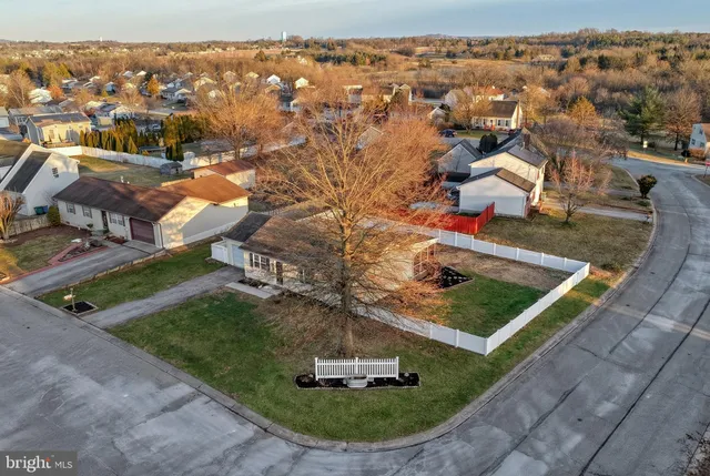 $285,000 | 3330 East Pheasant Drive, Dover, PA 17315