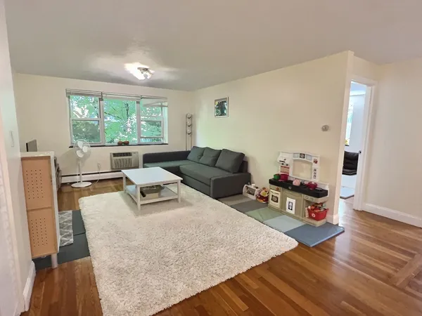 $3,500 | 217 Kent Street, Unit 12, Brookline, MA 02446