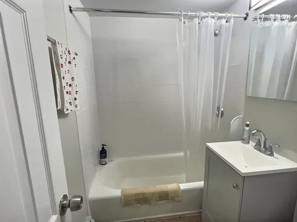 $3,500 | 217 Kent Street, Unit 12, Brookline, MA 02446