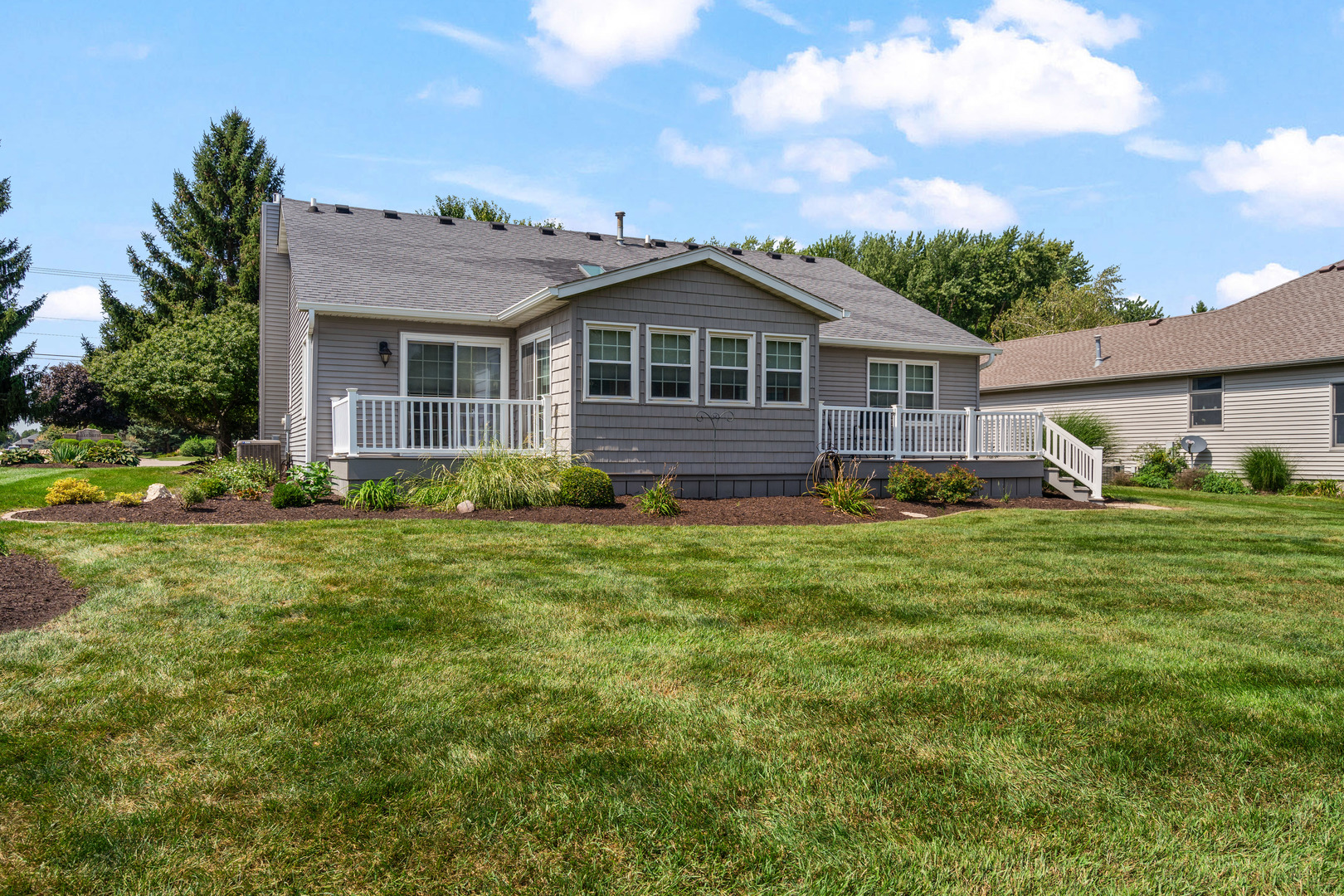6119 Utica Ridge Road Davenport, IA 52807 - Photo 7 of 28 Gallery Image 7