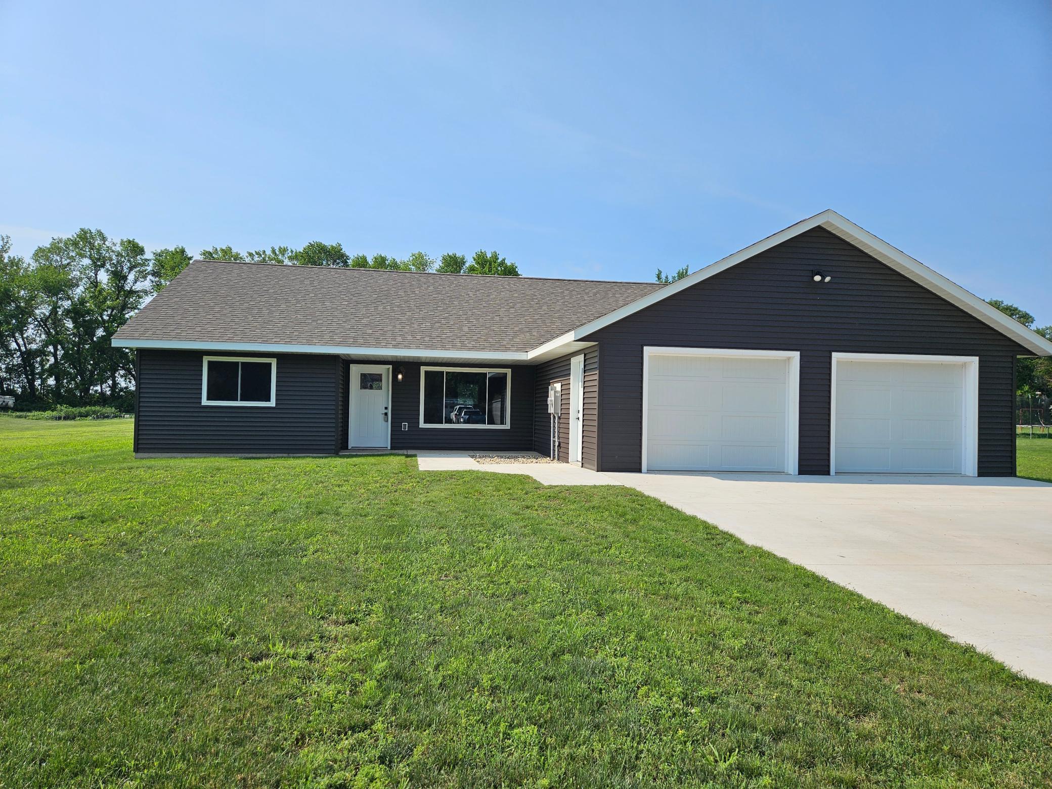 141 Washington Street Walnut Grove, MN 56180 - Photo 1 of 26
