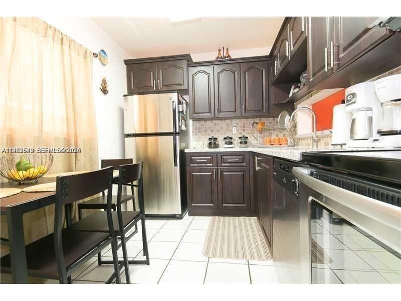 8600 Southwest 133rd Avenue Road, Unit 221 Miami, FL 33183 - Photo 4 of 7