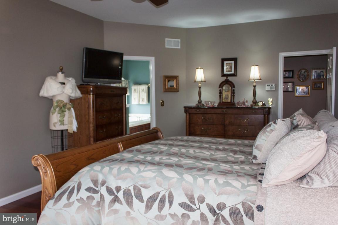 43 Field Lane Lititz, PA 17543 - Photo 16 of 45