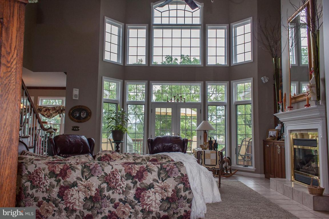 43 Field Lane Lititz, PA 17543 - Photo 5 of 45