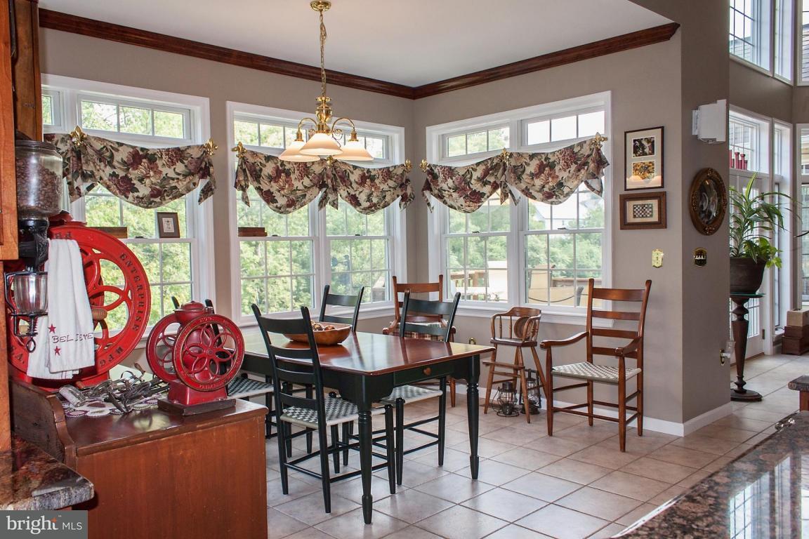 43 Field Lane Lititz, PA 17543 - Photo 7 of 45