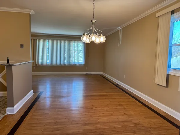 $3,850 | 16035 South Parker Road, Homer Glen, IL 60491