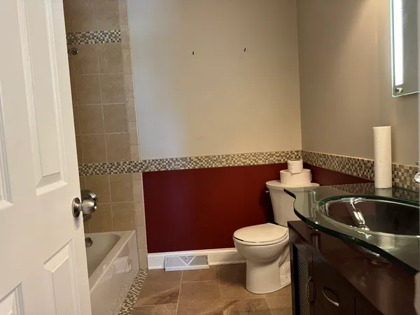 $3,850 | 16035 South Parker Road, Homer Glen, IL 60491