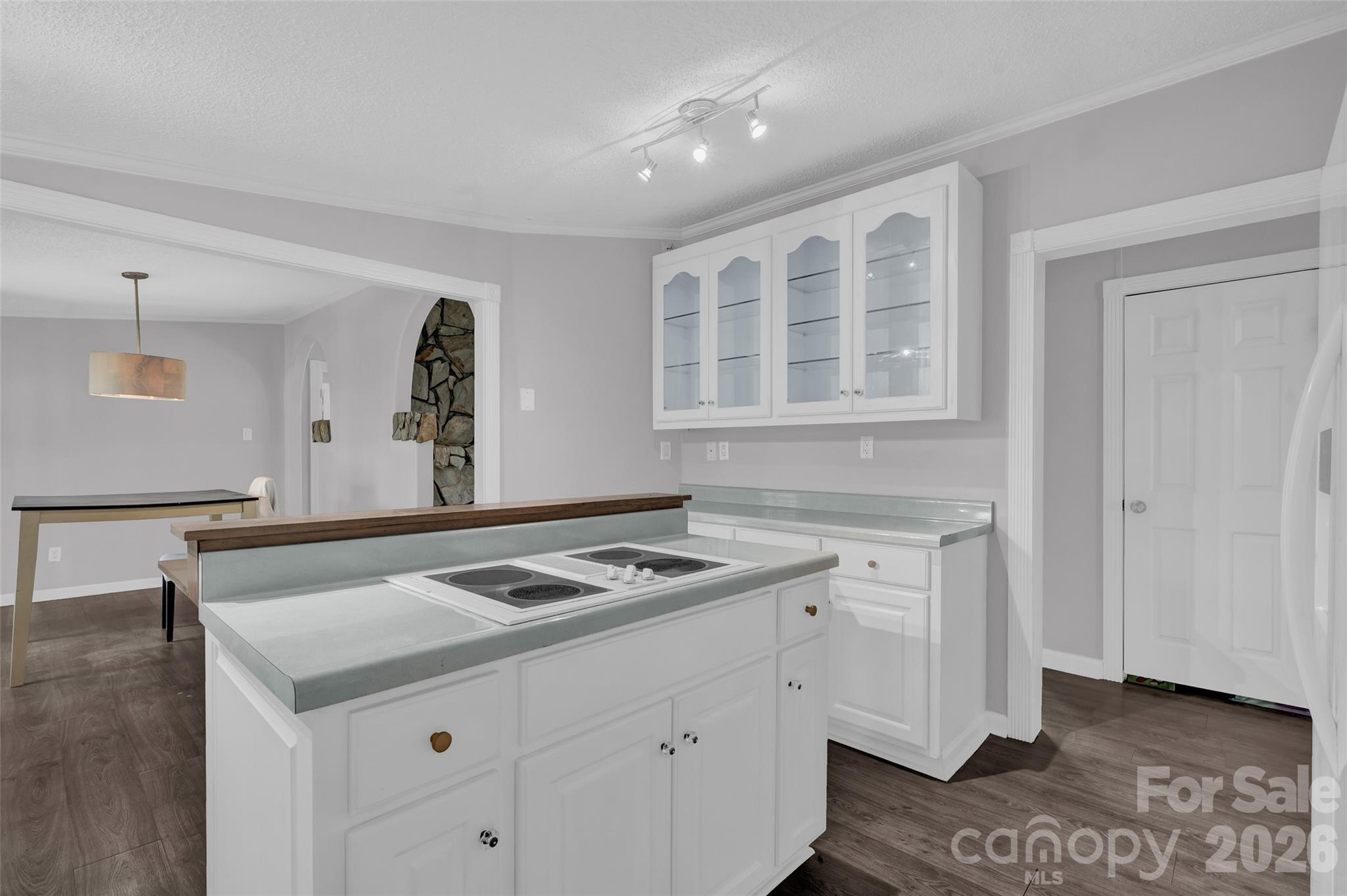 5708 Harwell Road Catawba, NC 28609 - Photo 14 of 31 a kitchen that has a sink a stove and a microwave oven in it