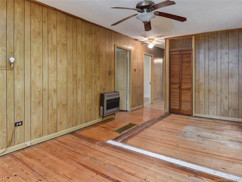 11 Marlowe Road Fairview, NC 28730 - Photo 12 of 22 Gallery Image 12