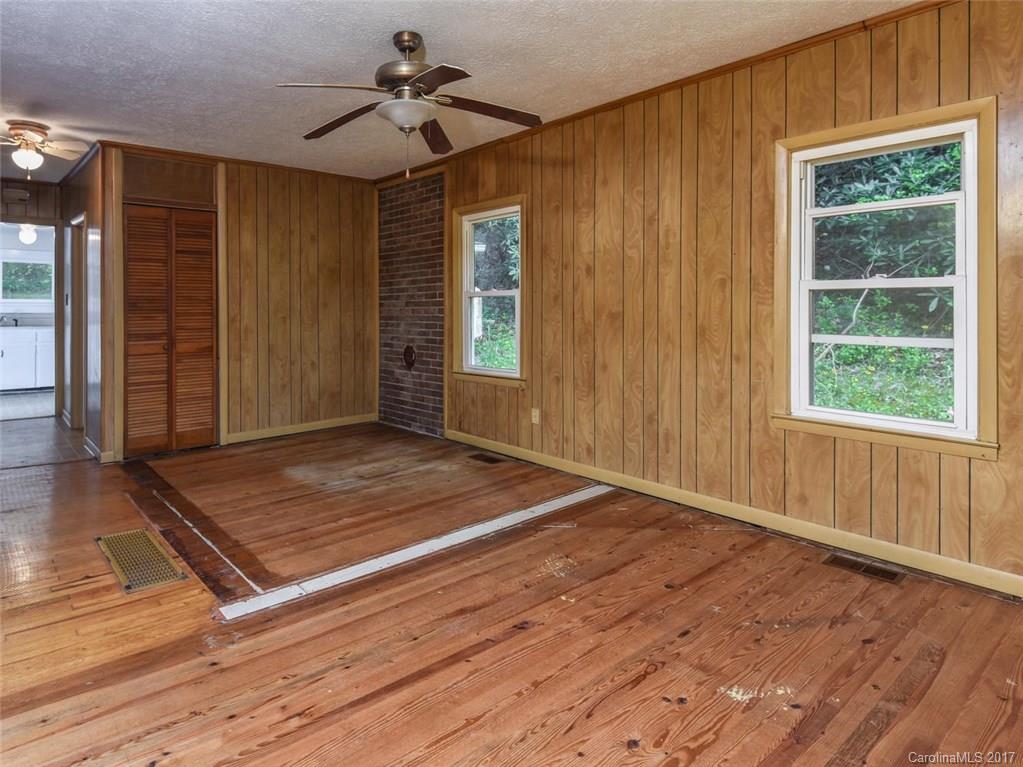 11 Marlowe Road Fairview, NC 28730 - Photo 14 of 22 Gallery Image 14