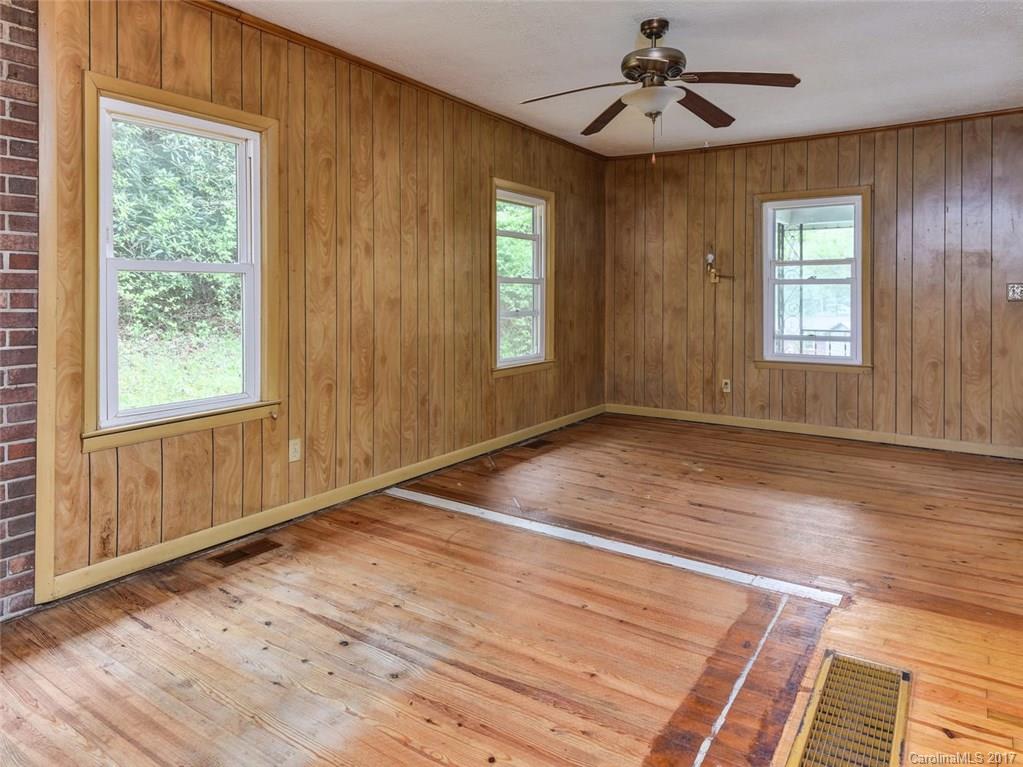 11 Marlowe Road Fairview, NC 28730 - Photo 15 of 22 Gallery Image 15