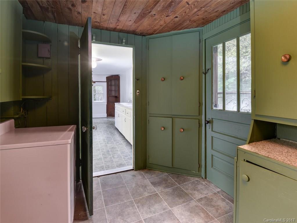 11 Marlowe Road Fairview, NC 28730 - Photo 16 of 22 Gallery Image 16