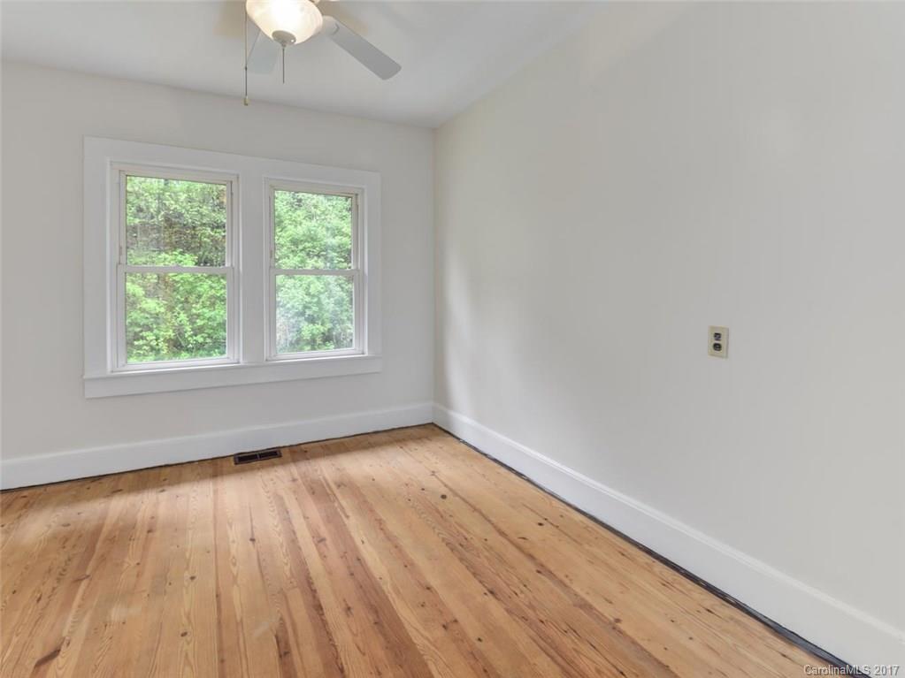 11 Marlowe Road Fairview, NC 28730 - Photo 10 of 22 Gallery Image 10