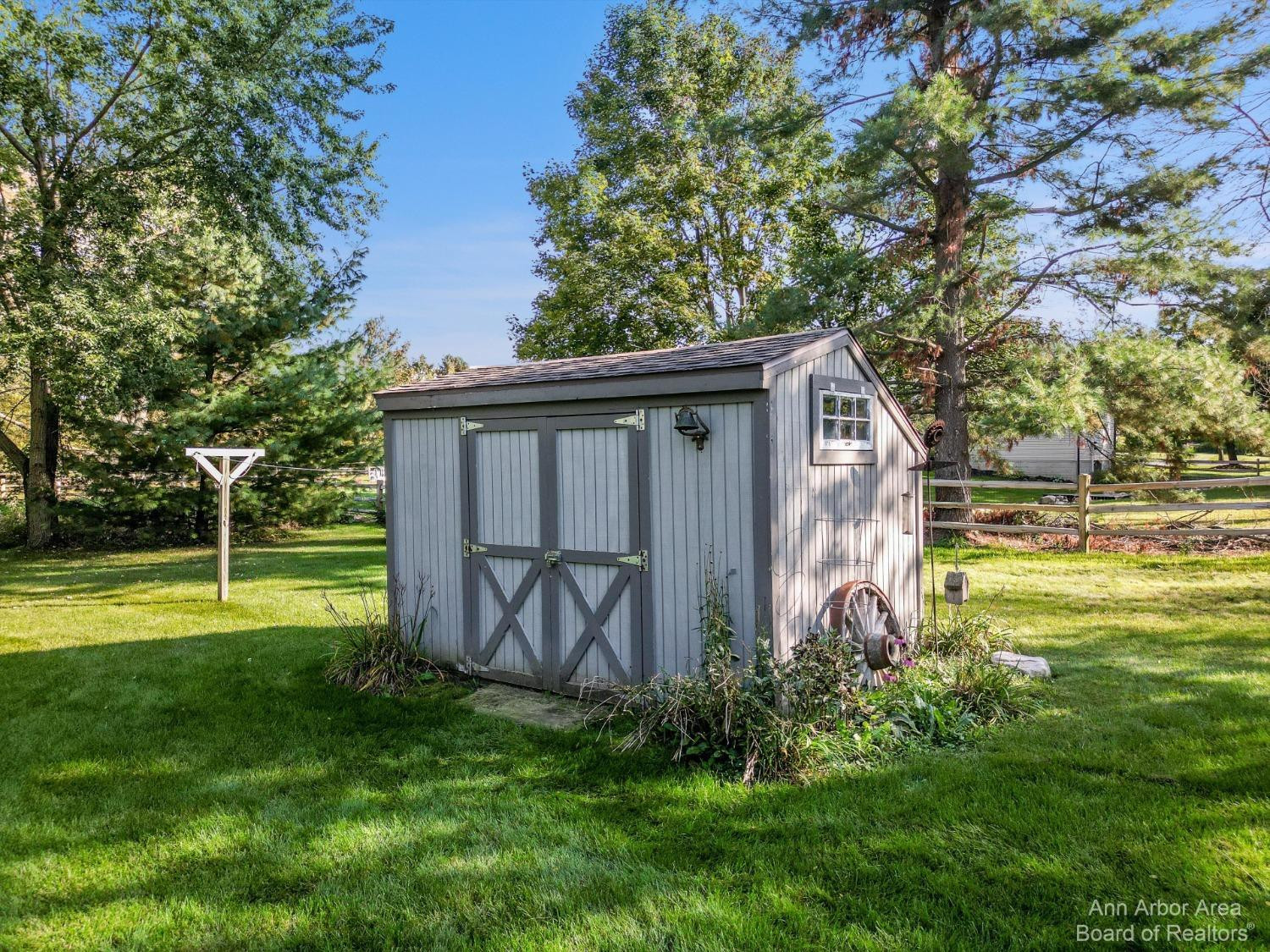 2367 Strieter Road Ann Arbor, MI 48103 - Photo 39 of 44 Photo 39