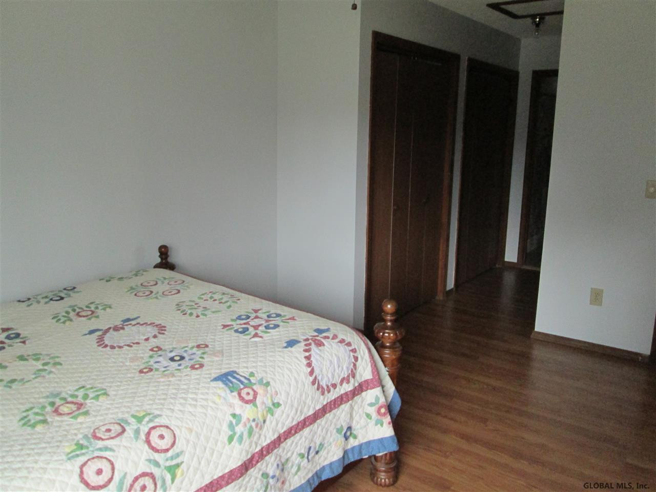 16 Oxford Road Bethlehem, NY 12159 - Photo 18 of 25 Photo 18