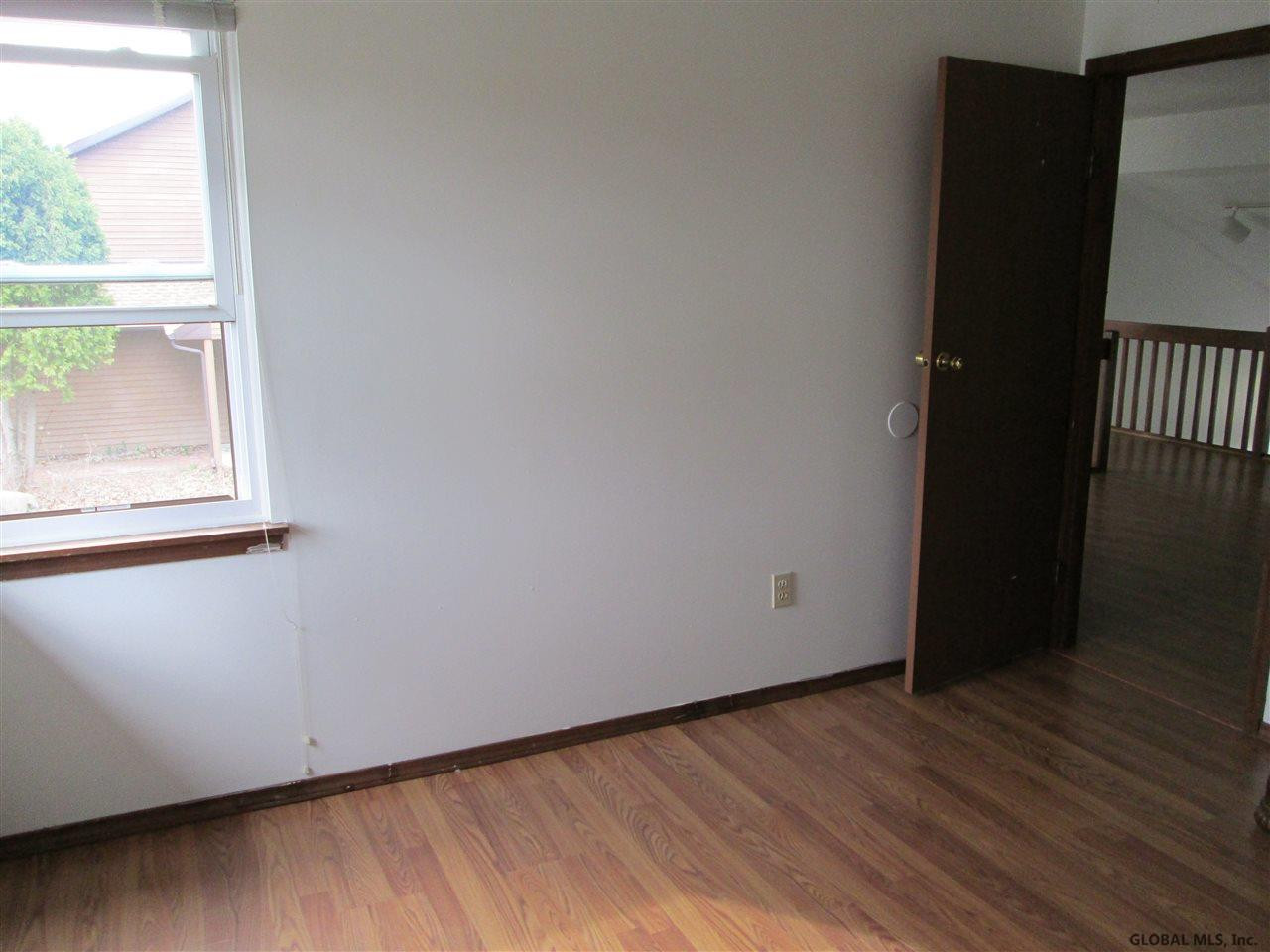 16 Oxford Road Bethlehem, NY 12159 - Photo 21 of 25 Photo 21