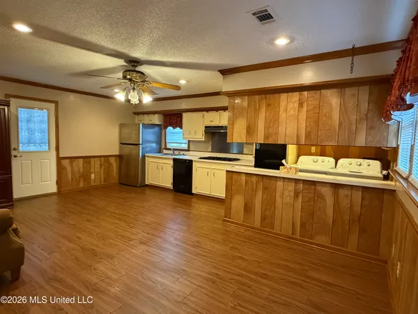 $195,000 | 720 Central Street, Belzoni, MS 39038