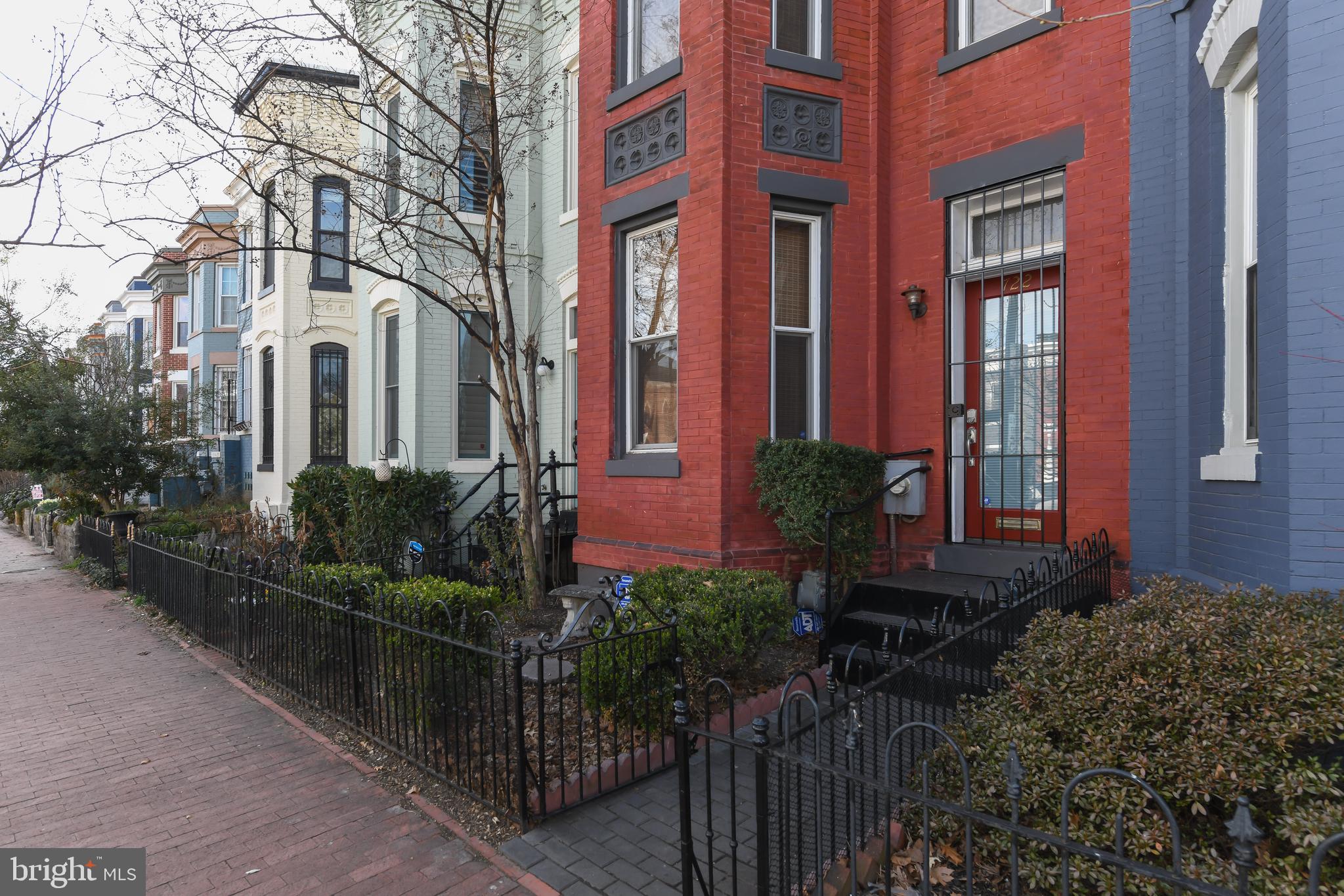 722 4th Street Northeast Washington, DC 20002 - Photo 3 of 36