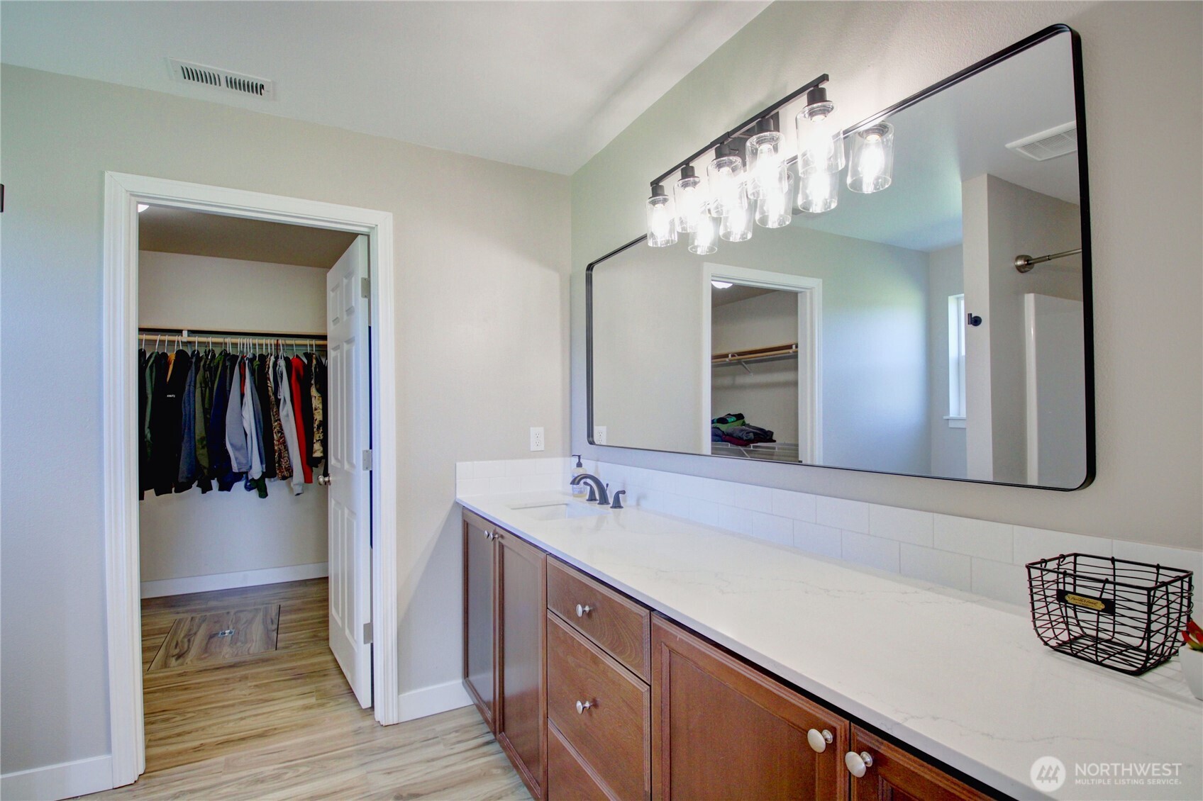 5730 Brookings Road Sedro-Woolley, WA 98284 - Photo 13 of 35 a bathroom with a sink and a mirror