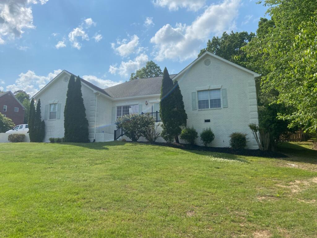 1572 Windstone Drive Ringgold, GA 30736 - Photo 3 of 37 1572 Windstone Dr