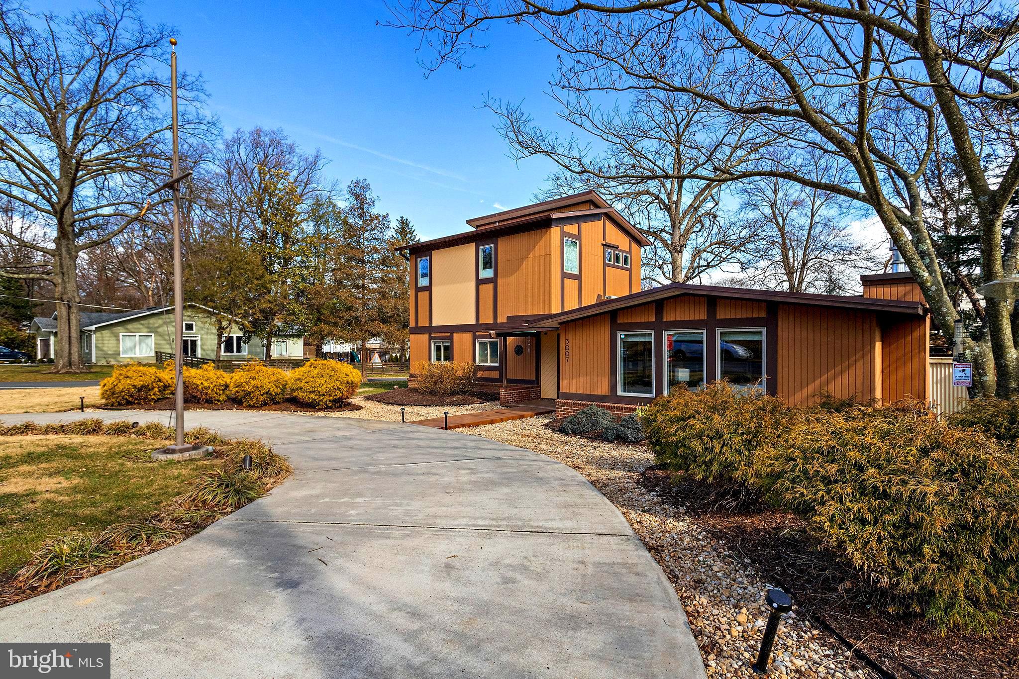 3007 Pine Spring Road Falls Church, VA 22042 - Photo 3 of 71