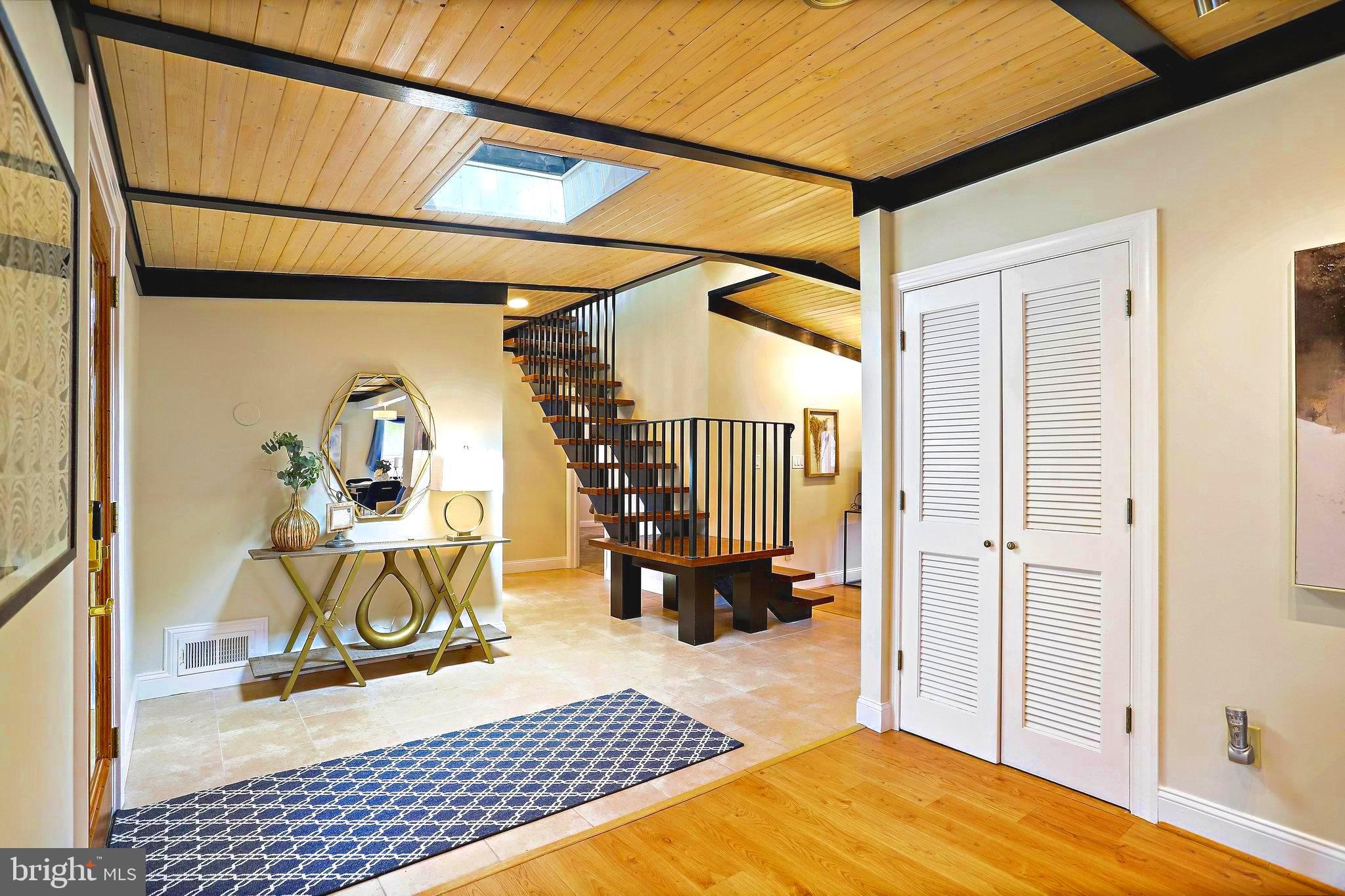 3007 Pine Spring Road Falls Church, VA 22042 - Photo 5 of 71